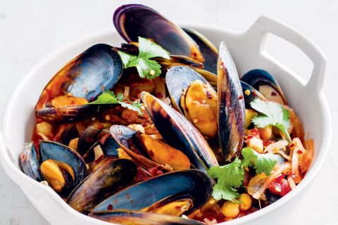 Steamed Mussels with Fennel Tomatoes Ouzo and Cream (Greece)